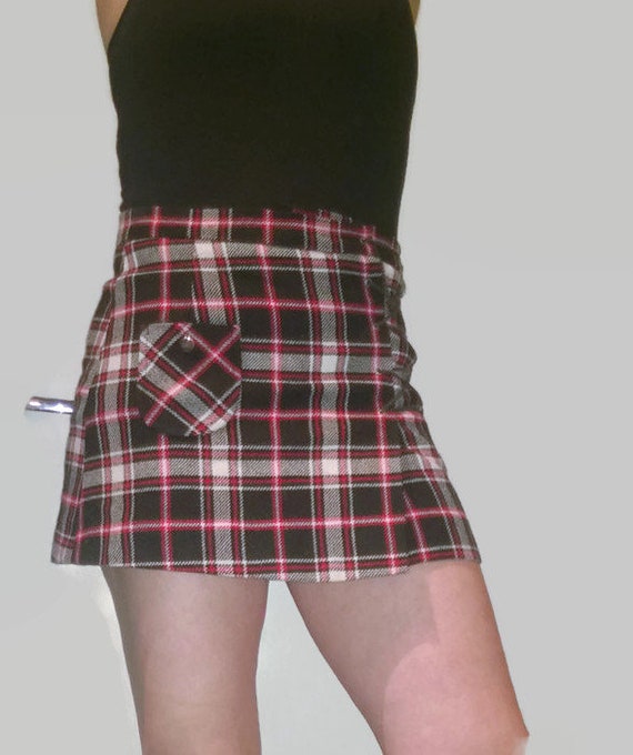 60s70s miniskirt mod Plaid  Black Red Checkered M… - image 4