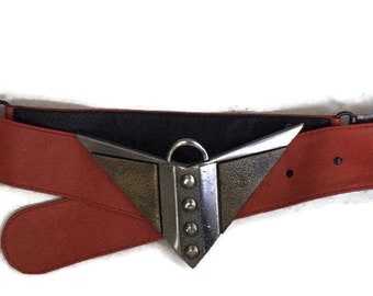 80s belt red metal buckle geometric