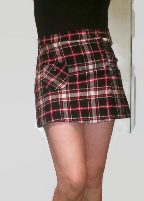 60s70s miniskirt mod Plaid  Black Red Checkered M… - image 2