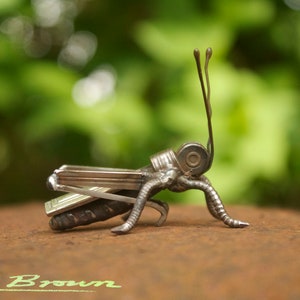 Grasshopper Sculpture, Made and ready to ship, Recycled Art, Repurposed, Scrap Metal Art, Metal Insect image 3