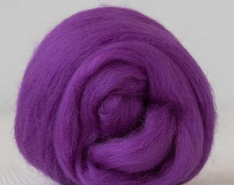18,5 micron, 50 gr - 1,8 oz merinowol van superfijne wol. Kleur: theater