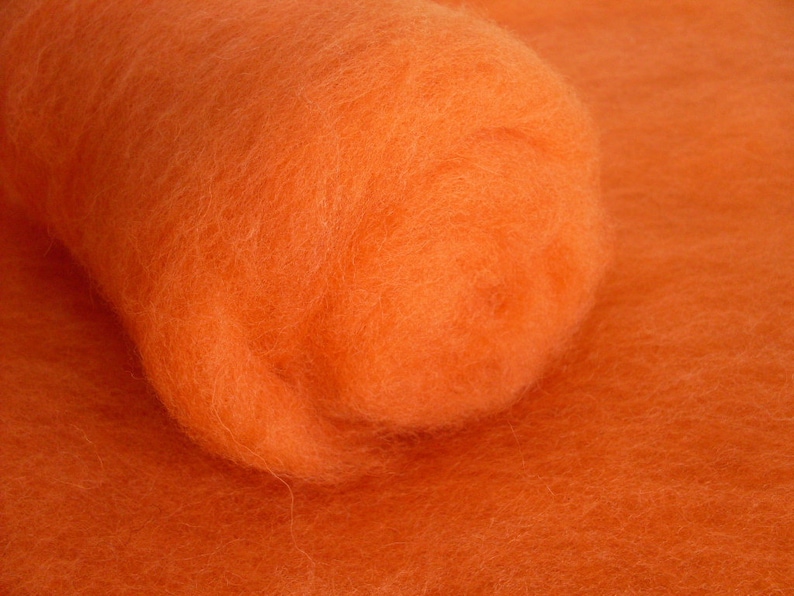 Carded Wool Batt wool for Felting 100/% wool colour Carrot for spinning and needle felting 1.77 oz 50gr