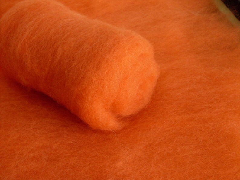 Carded Wool Batt wool for Felting 100/% wool colour Carrot for spinning and needle felting 1.77 oz 50gr