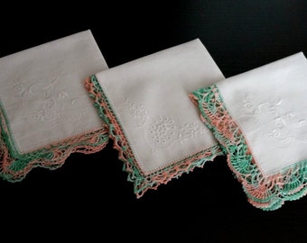 Vintage embroidered handkerchief, white cotton cloth with whitework embroidery and crochet ombre mint - peach border, bridesmaids gift