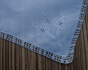 Bridal white cotton handkerchief, embroidered flowers & net crochet trim, bride's handkerchief, baptism vintage hankie, bridesmaids' gift