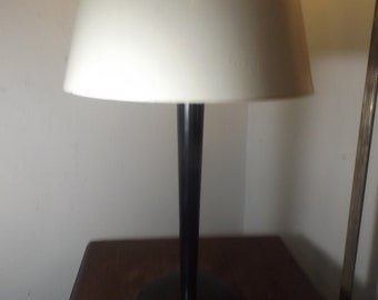 eames table lamp