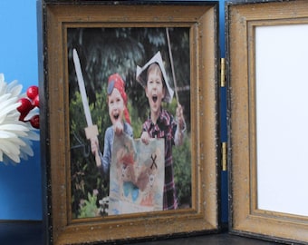 Rustic Country Barn Double Hinged Wooden Picture Frame – Handcrafted Sustainable Timber