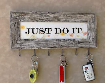 Llavero con marco de madera de granero: decoración inspiradora "Just Do It"