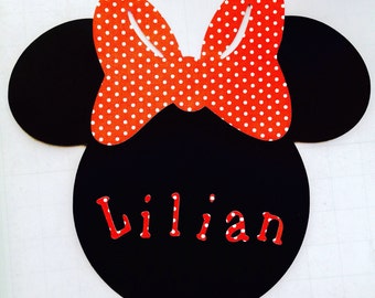 Disney ~ Minnie Mouse cut out~ head with bow, party wall decor cutout ~ Scrapbook ~ Decoration ~ 9" x 11" ~ polka dot