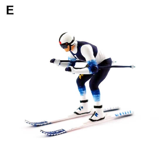 1:64 Mini Male Ski Sports Scene Detail Hand Painting Figurine