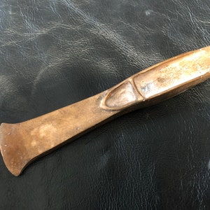 Bronzezeitlicher Palstave Beitel / Dechsel Nachbau. Lebensgroß.