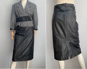 vintage 80s black leather skirt // 80s skirt // high waist skirt // belted skirt // pencil skirt // size eu 36-uk8-us4