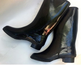 DEADSTOCK/ vintage 60s BLACK Rubber heeled Rain  BOOTS // 1960s vynil boots // black boots / snow boots size eu  37- uk 4- us 5.5