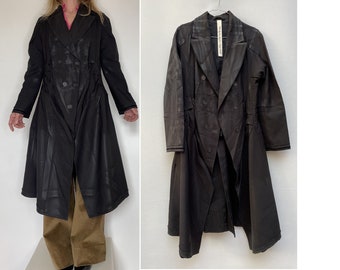 Marithe  François GIRBAUD vintage 1990s structured black cotton trench coat