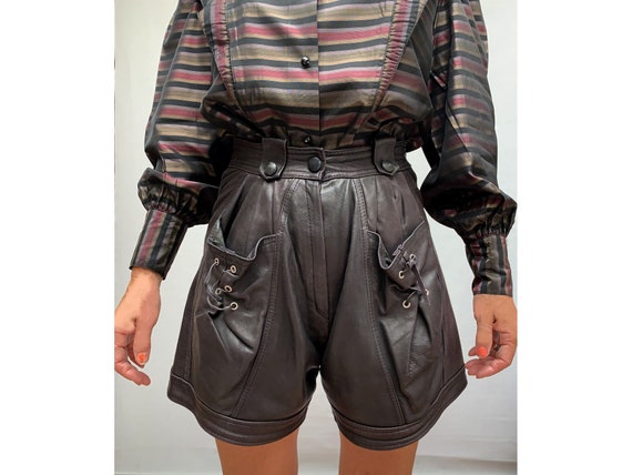 80s vintage high waist SHORTS // leather shorts//