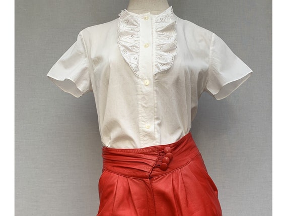 vintage 60s white cotton blouse/ jabot blouse / Mo
