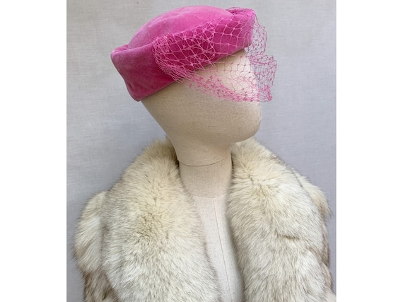 80s vintage pink veil Pillbox HAT / 80s veiled hat