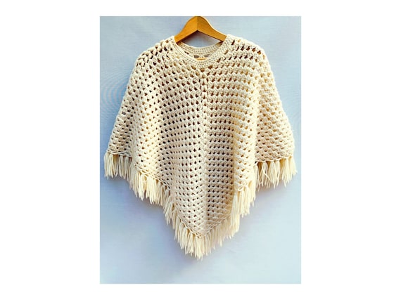 70s vintage beige wool Triangle PONCHO // fringed
