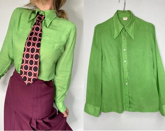 women 1970s vintage Shirt  collared buttoned Blouse Green blouse 70s top size fr44