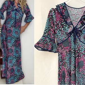 vintage 1970s bohemian dress floral ruffled Bell Sleeves  MAXI  dress  Festival Hippie chic french boheme maxi dress // size small
