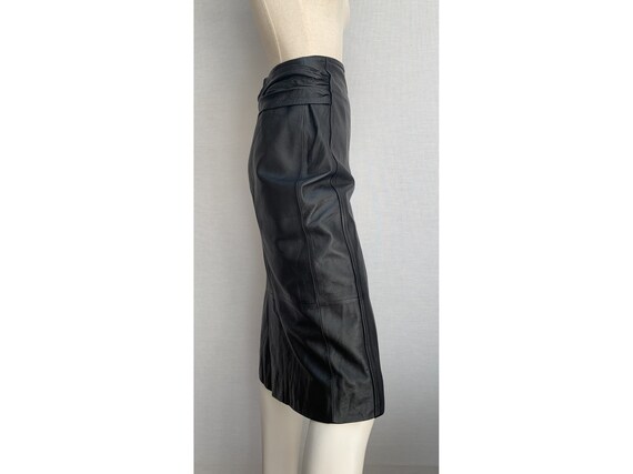 vintage 80s black leather skirt // 80s skirt // h… - image 6