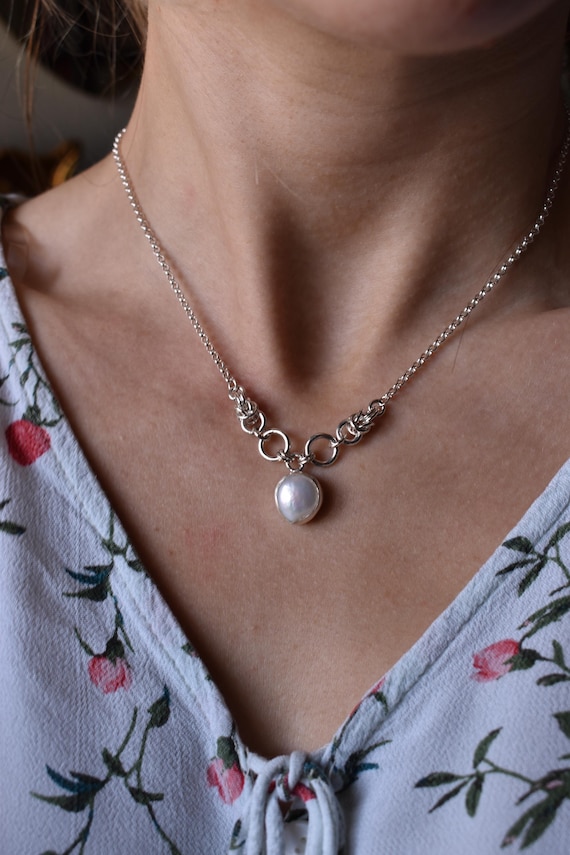 chainmail pearl necklace