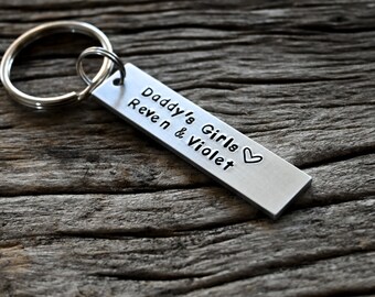 Personalized Daddy's Girls Keychain with Names - Custom Father's Day Gift - Daddy Daughter Jewelry