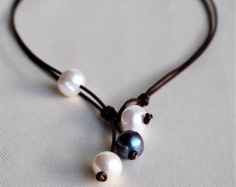 Collier en cuir perles/tour de cou en cuir perlé/collier en cuir et perles/perle flottante/tour de cou en perles bohème/cadeaux de vacances pour elle/Yevga