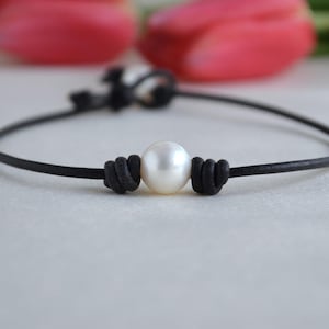 Freshwater Pearl Leather Anklet: Minimalist Boho Ankle Bracelet