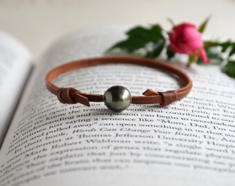 Adjustable Tahitian Pearl Bracelet: Australian Brown Leather Jewelry