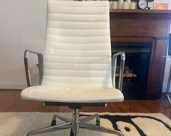 Herman Miller Eames Aluminum Group Executive Chair EA337 White Leather