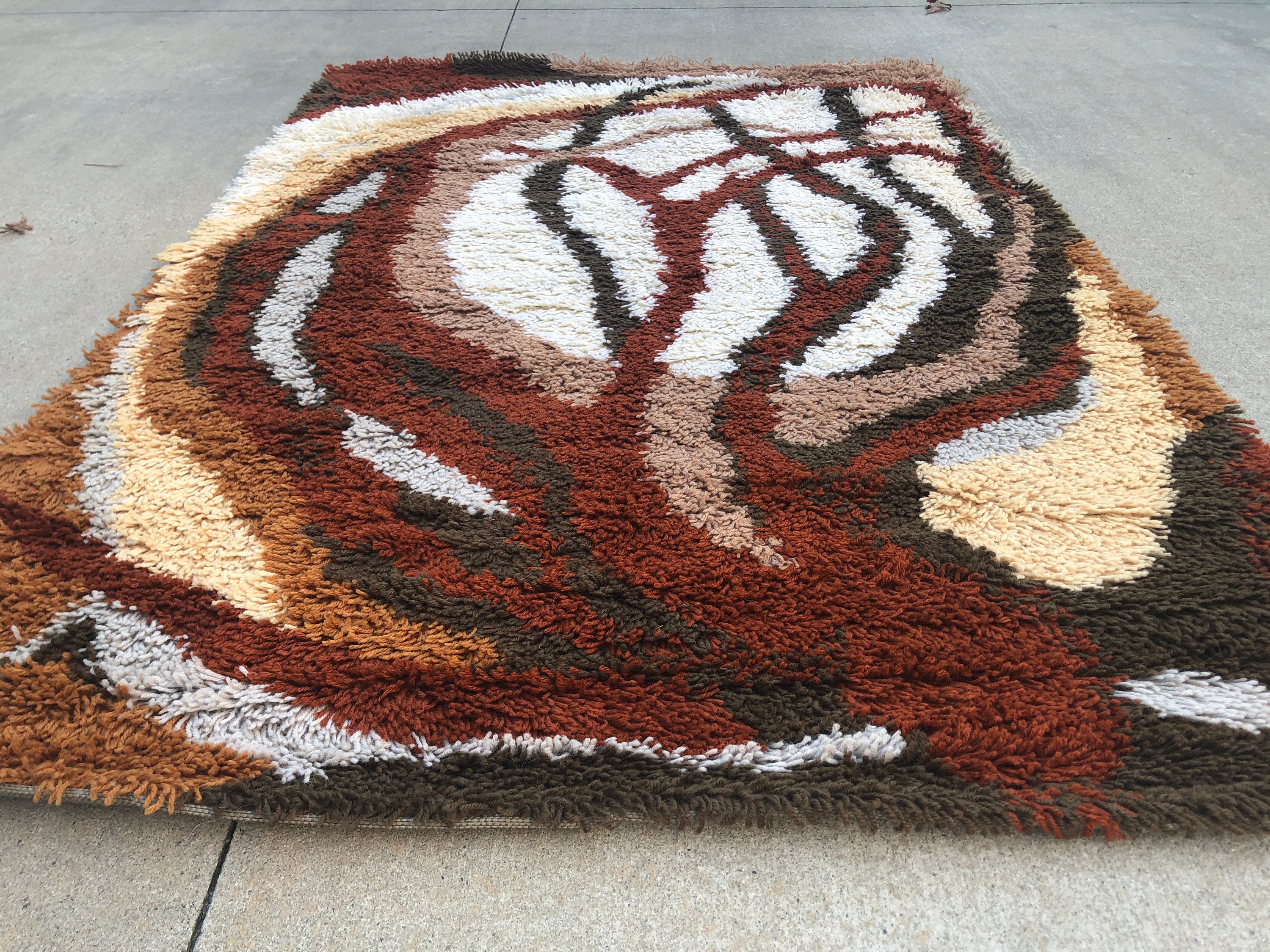 Brand New Old Stock Danish EGE Rya Wool Rug From the 1970s 4'x6' Mid ...