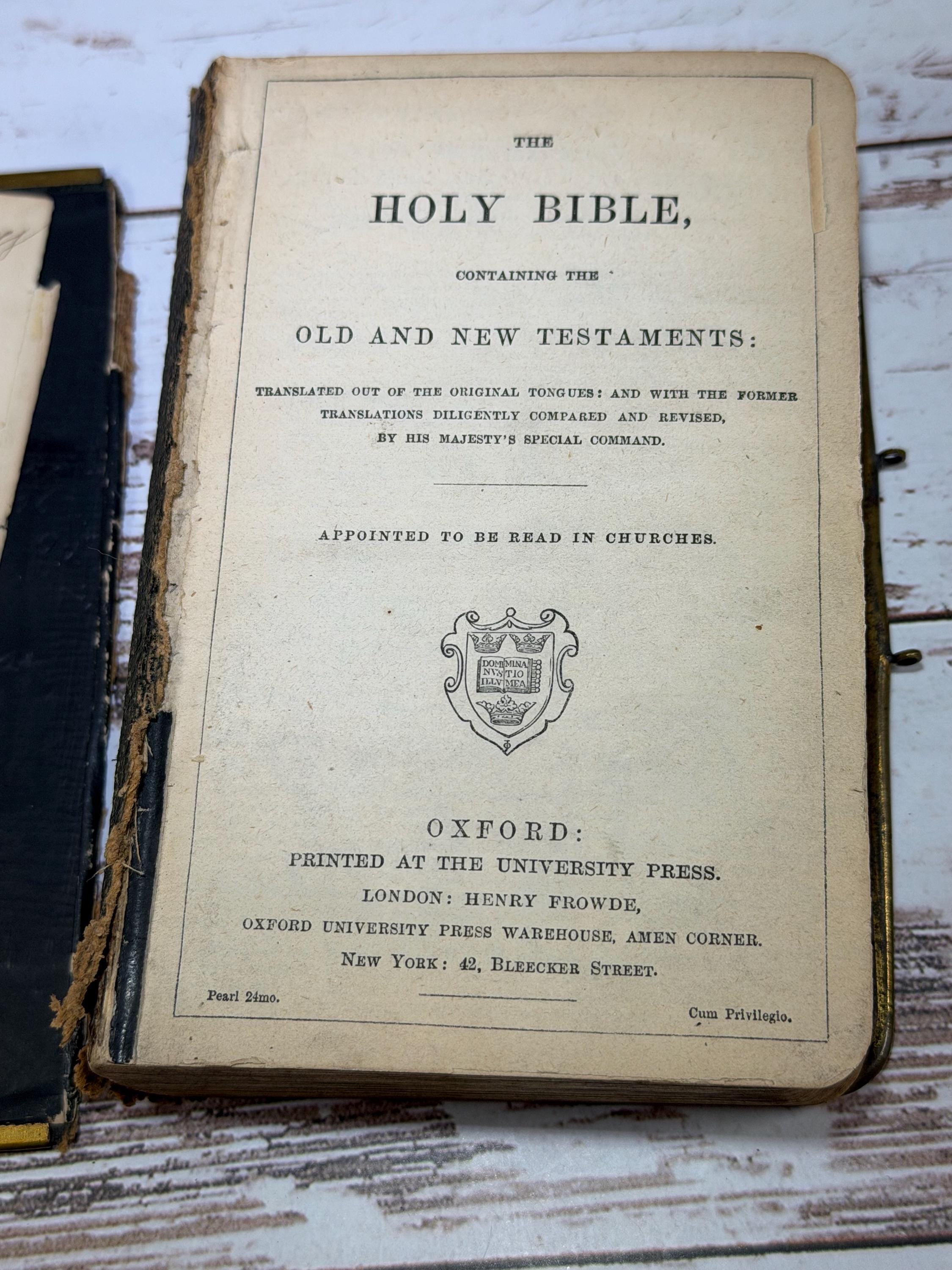 Vintage Holy Bible 1888 Oxford University Press London Henry