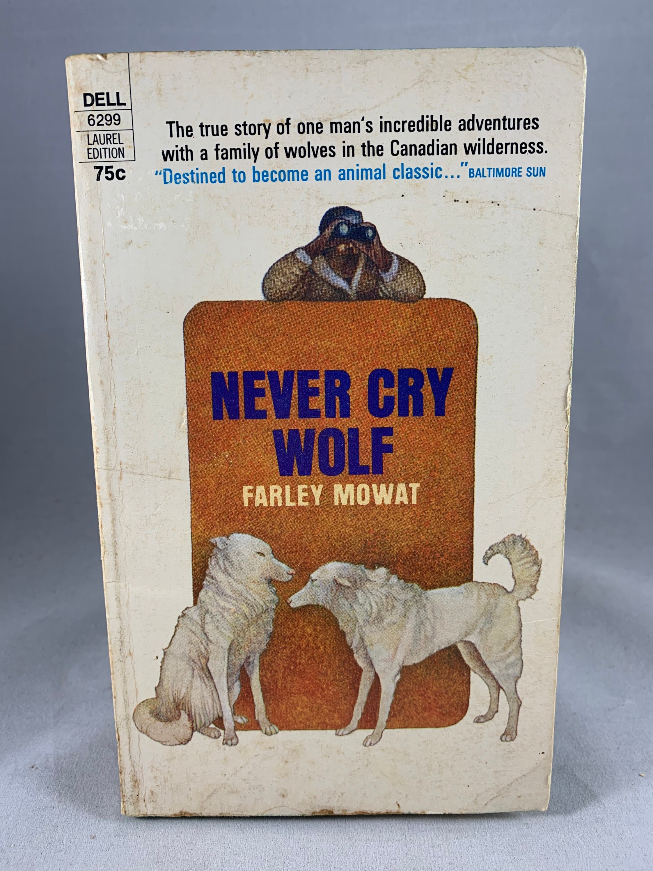 SALE Never Cry Wolf by Farley Mowat - Etsy 日本