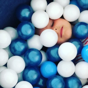 small plastic balls for babies