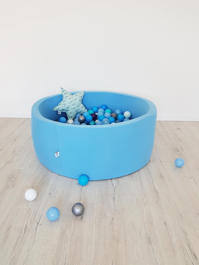 massive sale sale out indoor ball pit -80x40cm-160 balls last opportunity to buy