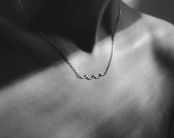 Wave(s) Necklace