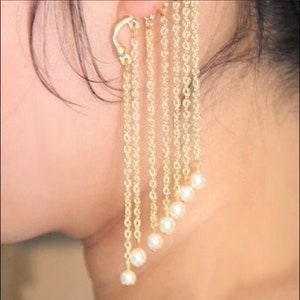 Pearl Ear cuff, Gold Ear Wrap, Pearl Ear Wrap, Boho Jewelry, Gold Chain Ear Cuff, Cluster Earrings, Non Pierced, Wedding Earrings, Festival