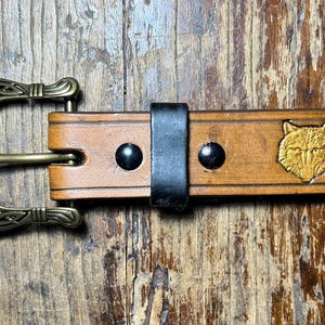 Wolf and wolf track belt, leather belt, handmade, woman-made