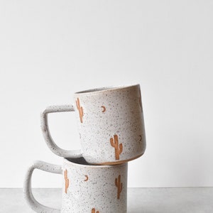Cactus Speckled Stoneware Mug in White Bild 2