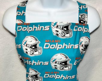 Delantal de barbacoa de tamaño completo con bolsillos de los Miami Dolphins.