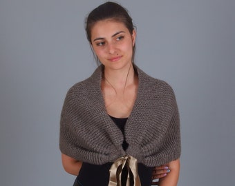 Wedding bolero shrug, Bridal shawl wrap, Tie front hand knit shrug, Bridesmaid shrug bolero, Short knitted cover up capelet, Blue and white