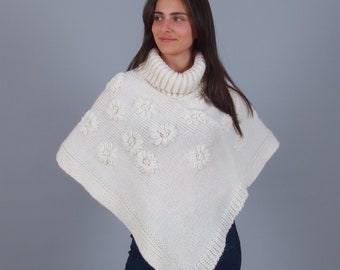 Poncho en alpaga à col roulé, Cape en laine mérinos tricotée à la main, Poncho floral d’hiver à col roulé, Poncho triangle taille Plus