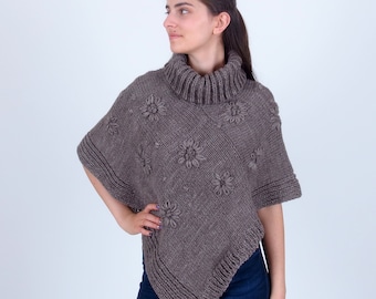 Poncho de alpaca de cuello redondo, Capa de lana merino tejida a mano, Poncho floral de invierno turtleneck, Poncho triangular de talla grande