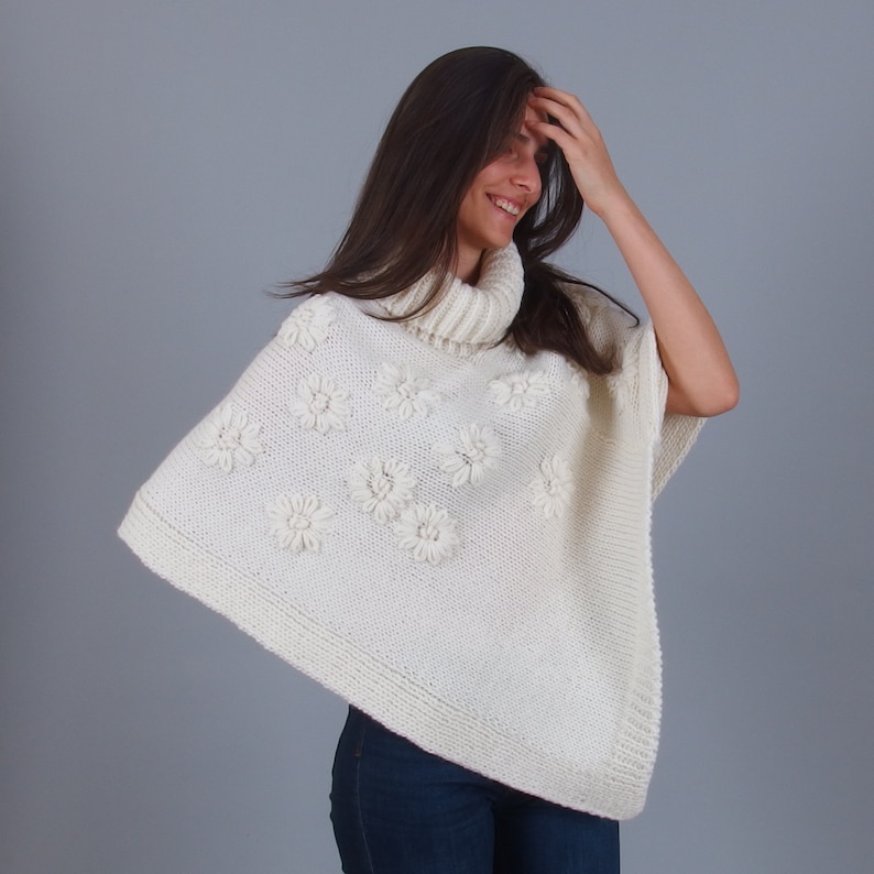 Roll neck alpaca poncho, Hand knit merino wool cape, Turtleneck winter floral poncho, Plus size triangle poncho White