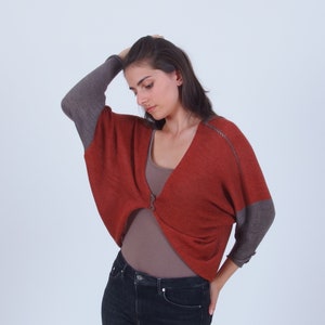 Cárdigan de punto de lana merino 100 %, Cárdigan corto de mujer con capas y mangas largas, Cárdigan corto con botones, Elegante, con estilo, Ropa de otoño