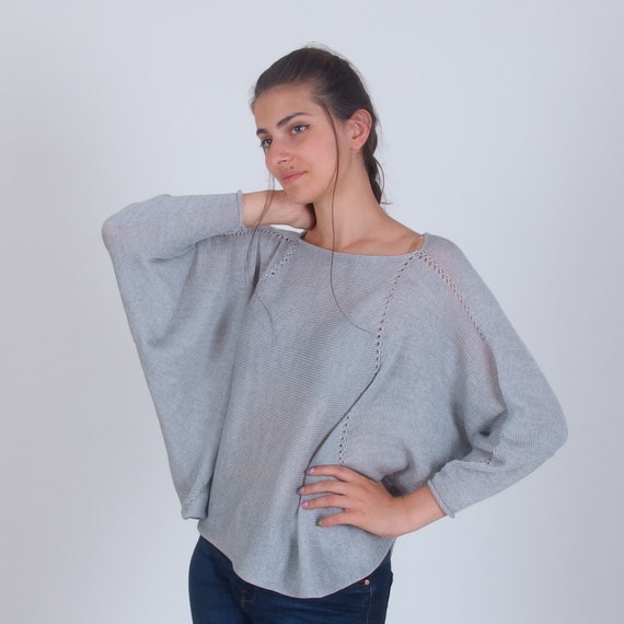 Merino Wool Batwing Sleeve Sweater, Dolman Sleeve Roomy Knit Blouse, Light  Gray Lightweight Oversized Pullover, Soft Warm 100% Natural Wool - Etsy