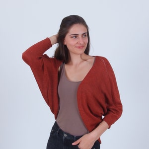 Bolero 100% lana merino alzata di spalle, Cardigan cropped frontale aperto, Bolero manica Dolman, Scrollata di spalle plus size, Copri sposo, Topper abito da sposa immagine 5