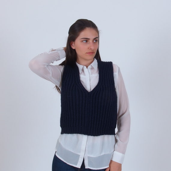 Hand Knit Alpaca Crop Sweater Vest, V-neck Merino Wool Vest, Retro  Sleeveless Sweater, Winter Crop Tank Top 