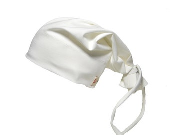 White Davinaire Tie Beanie